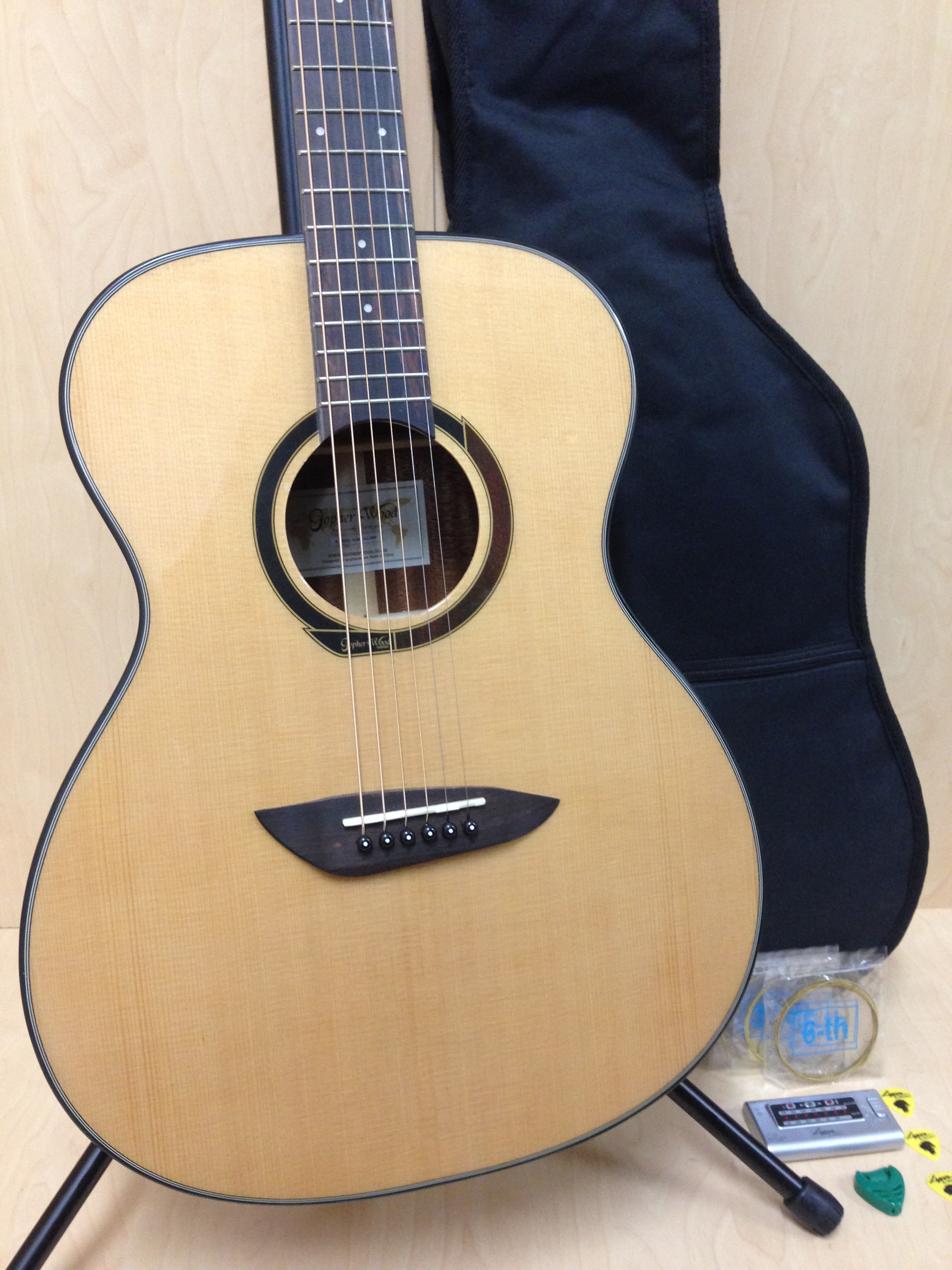 Gopherwood G110 01 Full Size Orchestra Model Acoustic Guitar